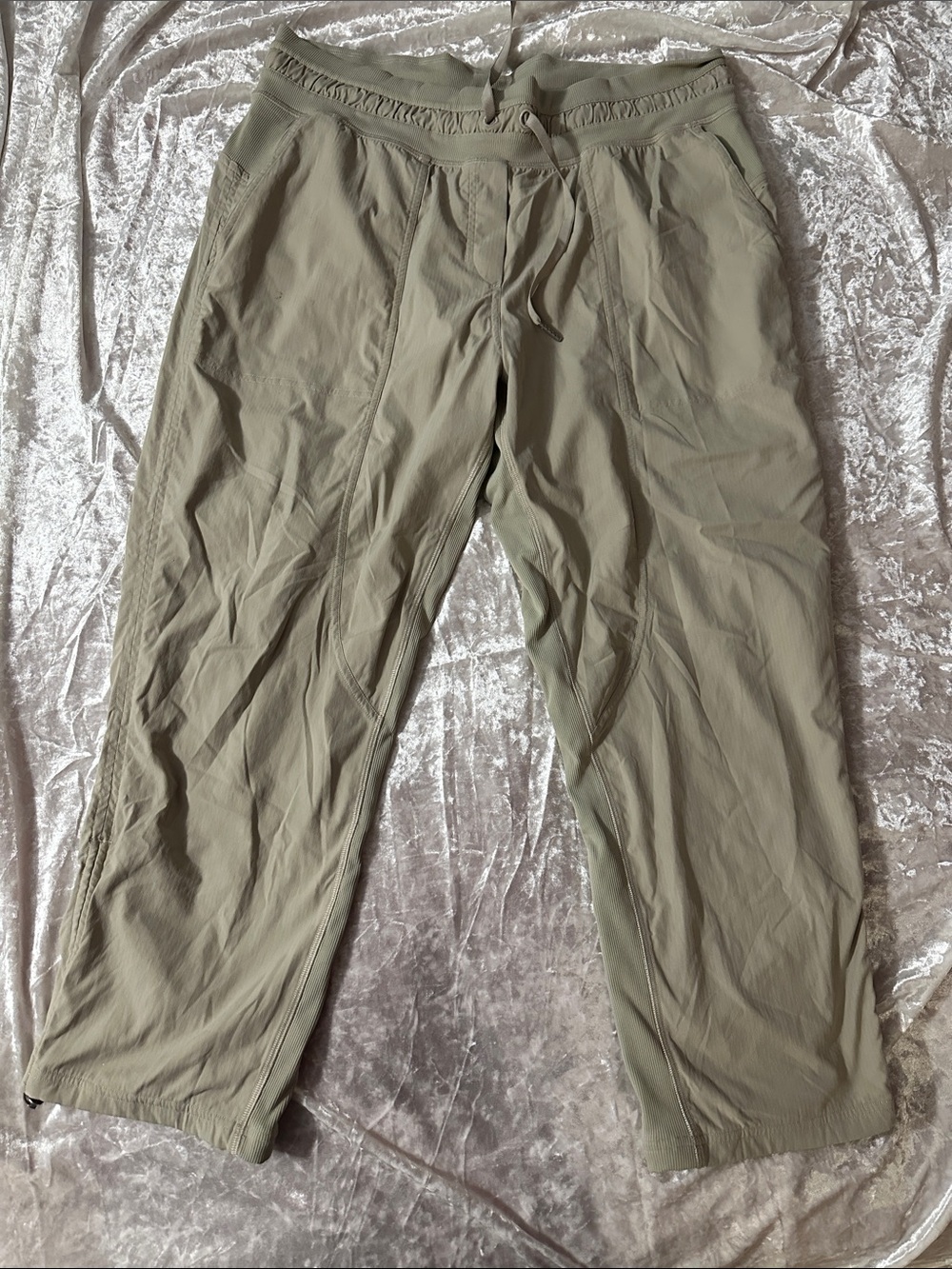 Lululemon lined dance studio Capri size 12